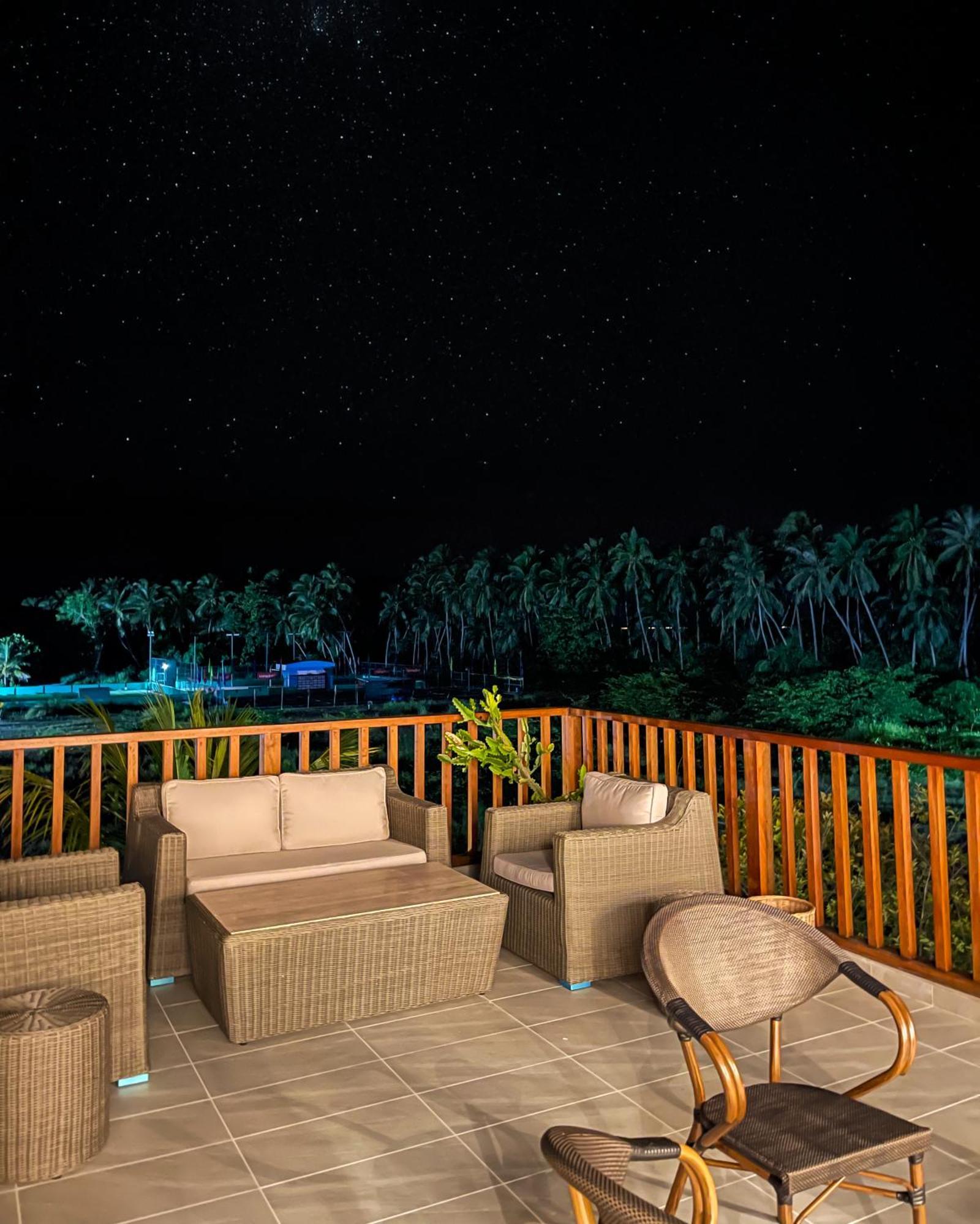 Nihaali Maldives Hotel Kudarikilu Exterior photo
